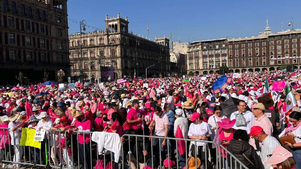 Manifestación en defensa del INE