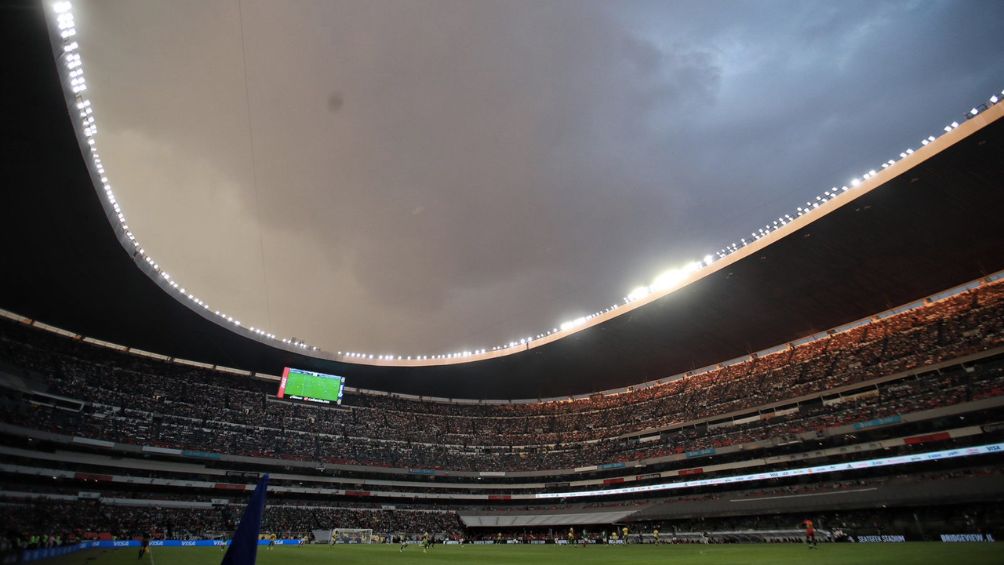 El Estadio Azteca homenajeó a Chabelo previo al juego de Nations League