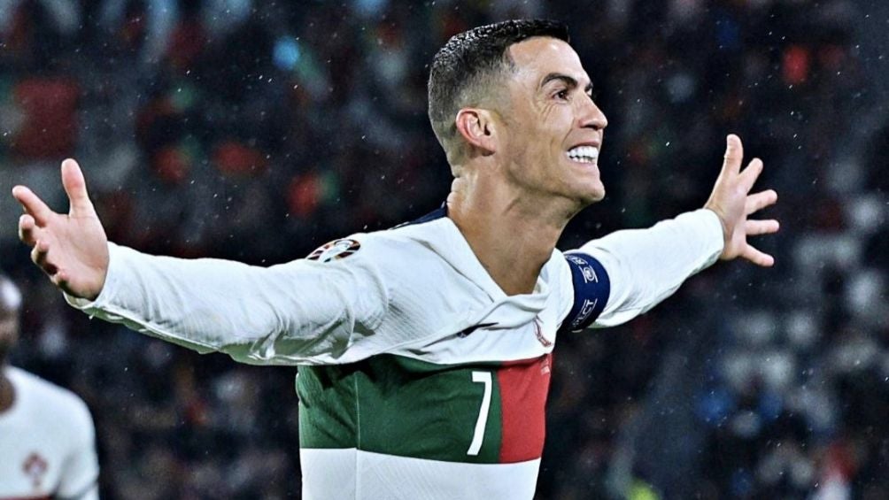 Cristiano celebra uno de sus goles de este domingo