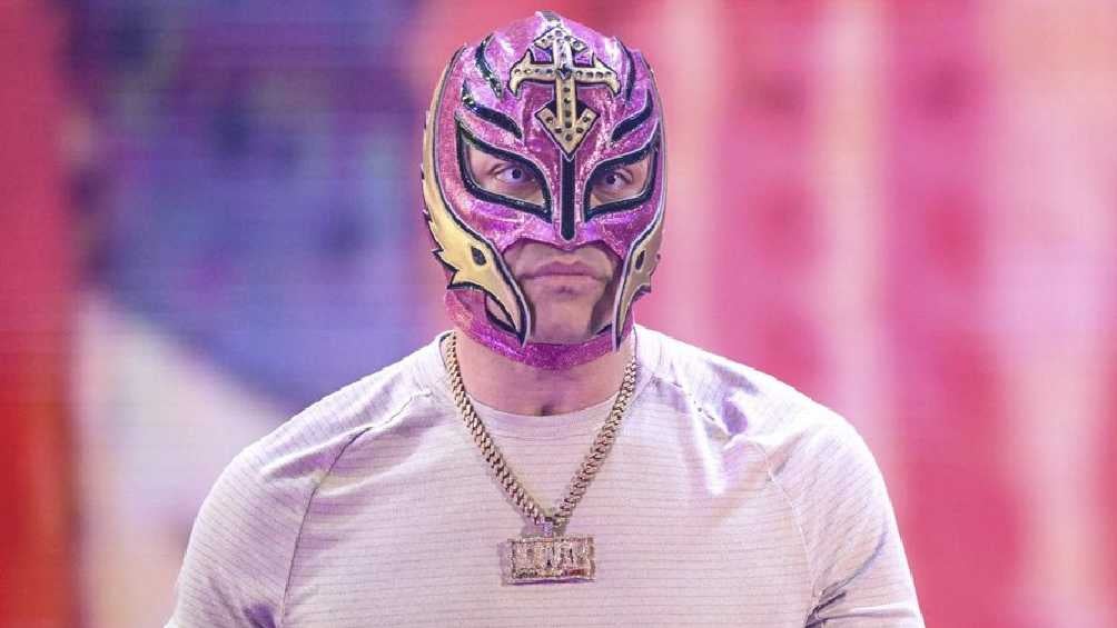 Rey Mysterio será inducido al Salón de la Fama de Lucha Libre por Konnan