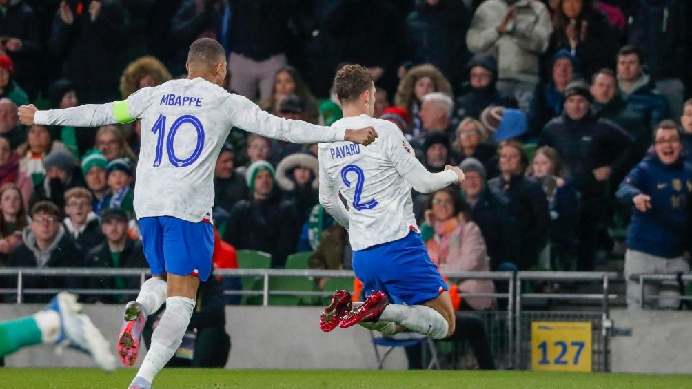 Euro 2024: Con gol de Pavard, Francia vence a Irlanda en las eliminatorias 