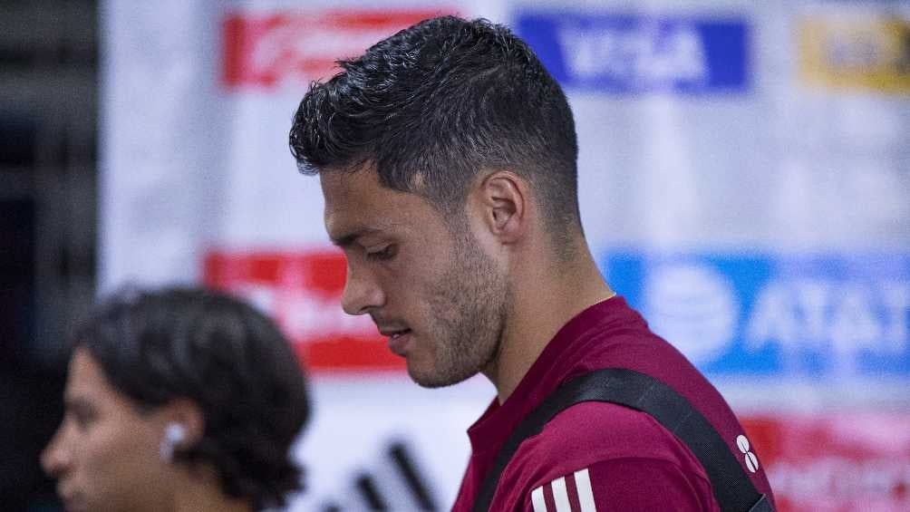 Jiménez llegando al Estadio Azteca