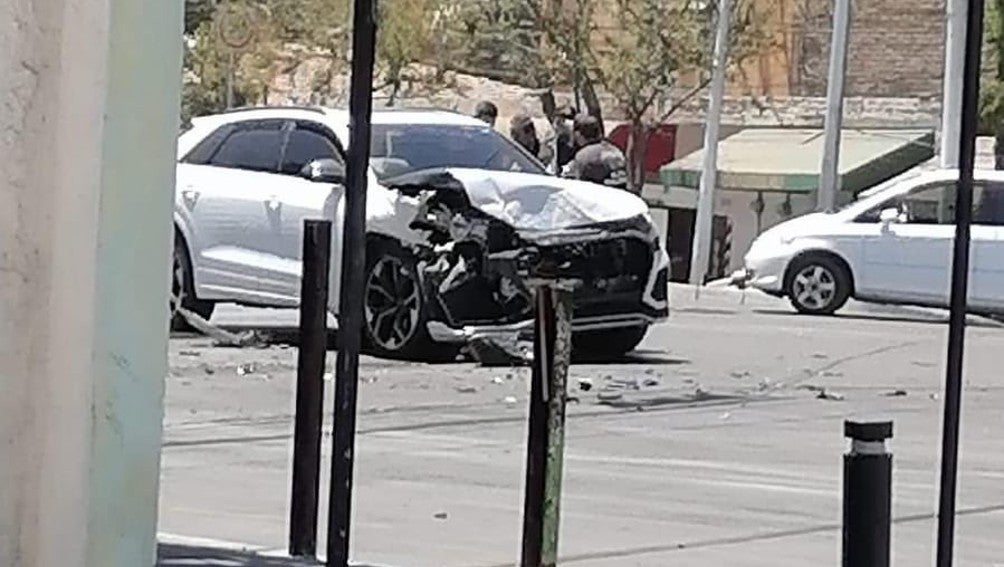 El carro de JJ Macías quedó destrozado