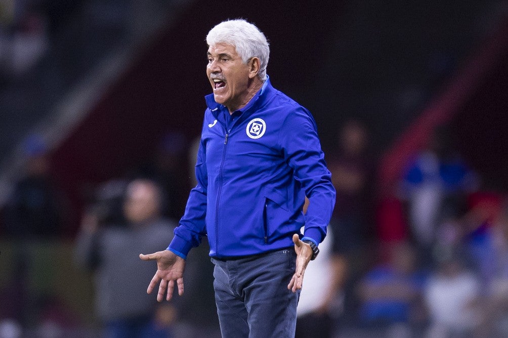 Ricardo Ferretti tiene la misión de calificar a Cruz Azul