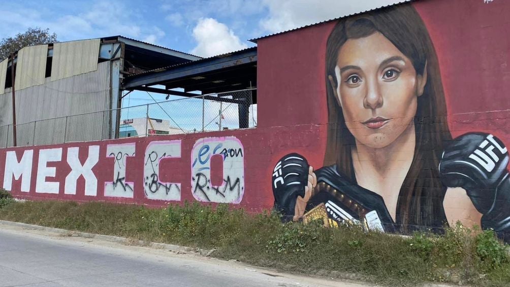 UFC: Crean mural en honor a Alexa Grasso, campeona de peso mosca