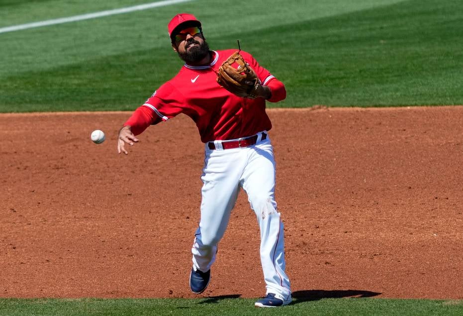 Anthony Rendon jugando un partido 