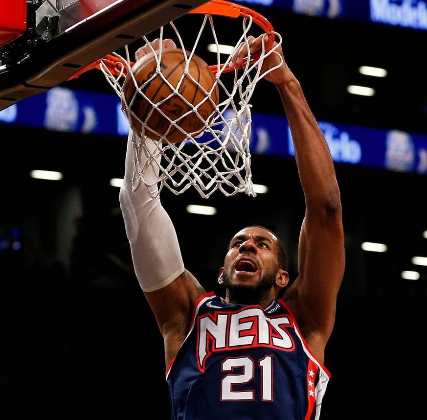 LaMarcus Aldridge con los Nets