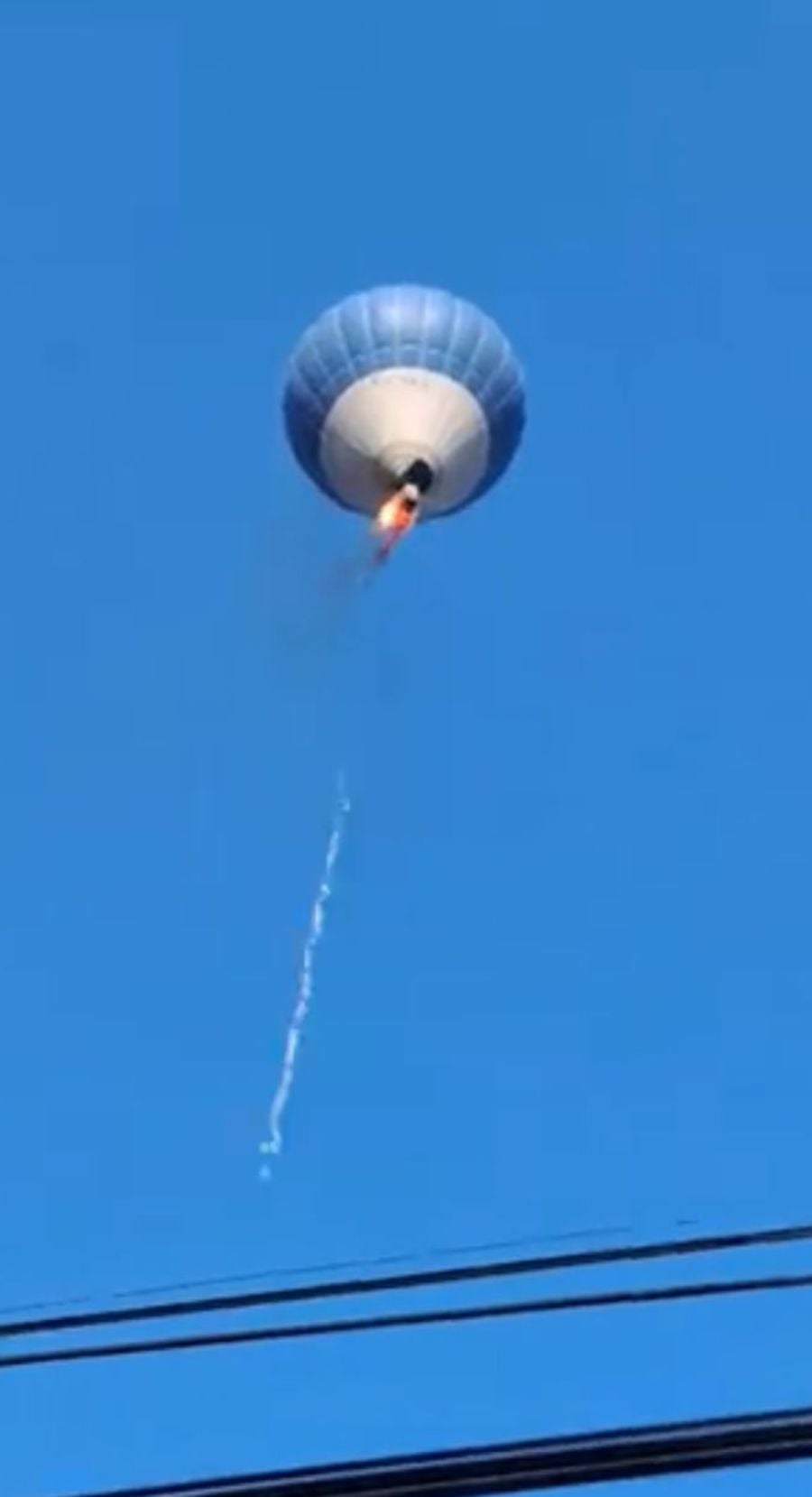 Globo aerostático en fuego  