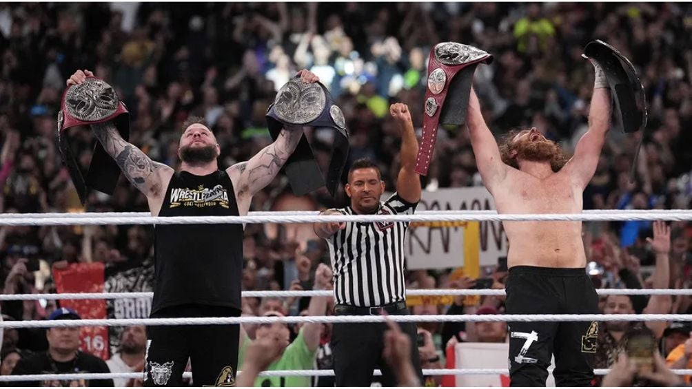 Kevin Owens y Sami Zayn son los nuevos Campeones en Pareja