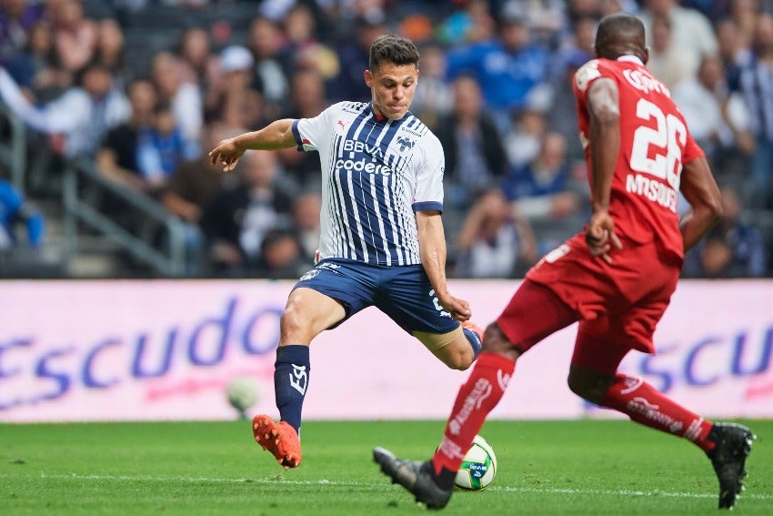 Ponchito González en partido frente a Toluca