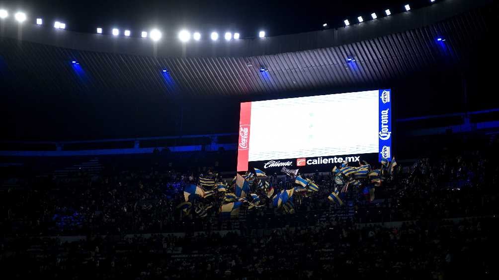 Mucha gente pudo entrar al partido entre América y Monterrey