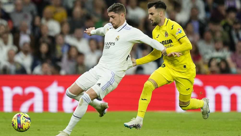 Valverde y Baena en el partido de Liga