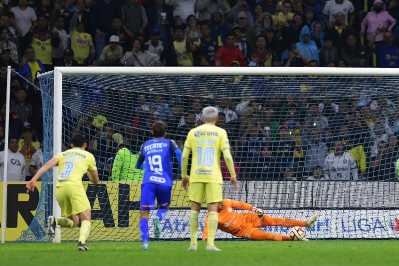 Joao Rojas falló el penal que daba el empate a Rayados