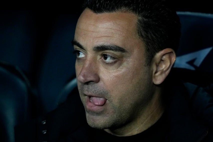 Xavi durante un partido