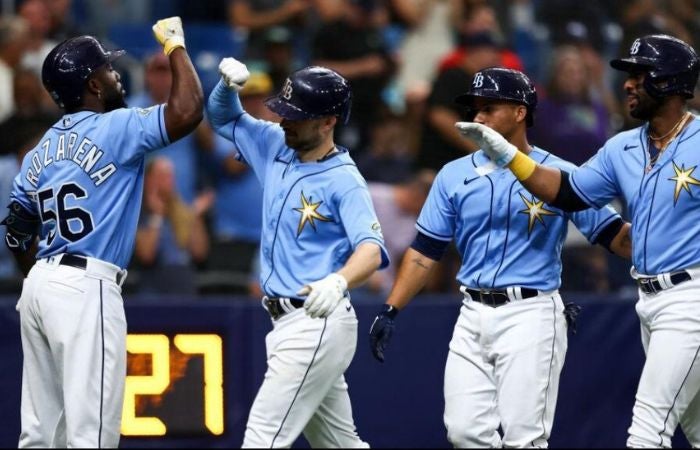 Arozarena festejando un cuadrangular con los Rays de Tampa Bay