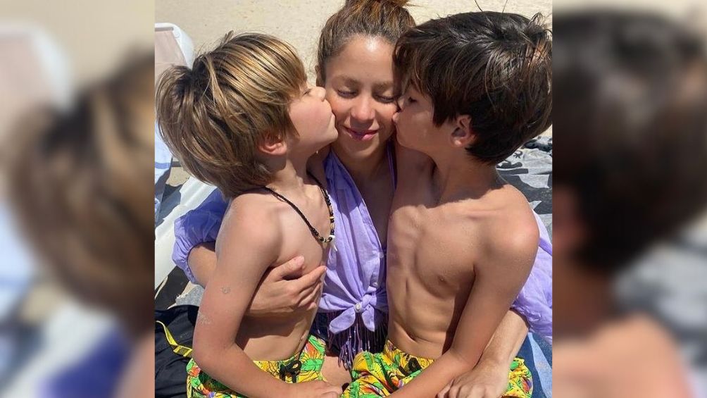 Shakira con sus hijos, Sasha y Milan