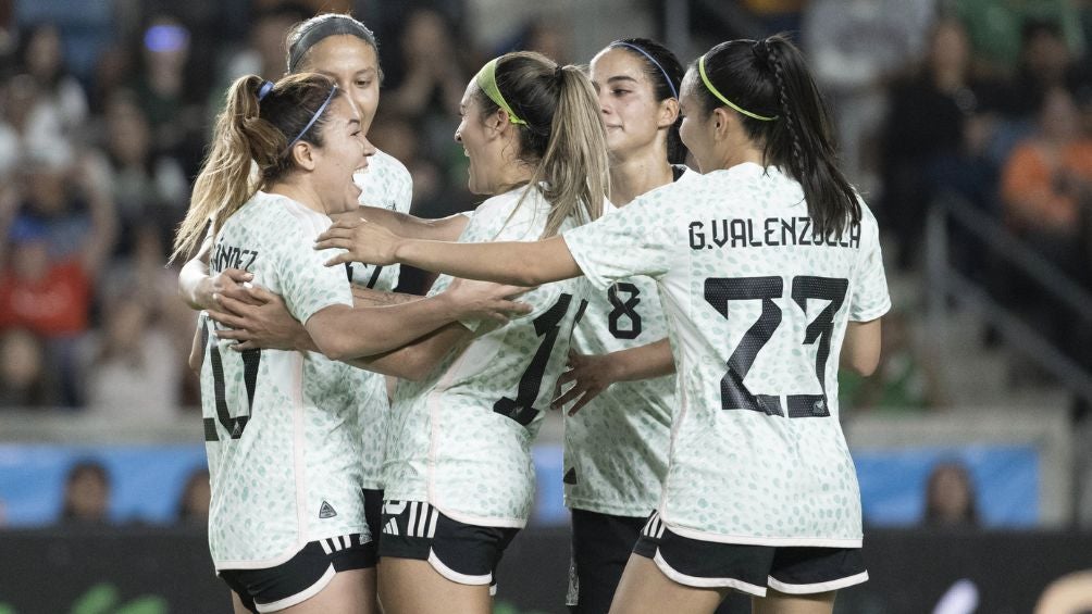 Las jugadoras celebran un tanto ante el Dash