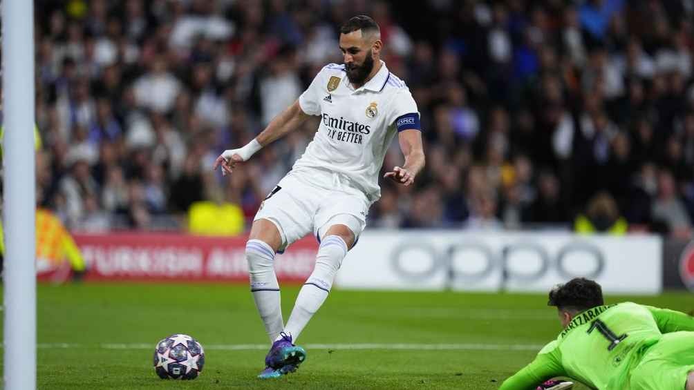 Benzema sólo tuvo que empujar el balón