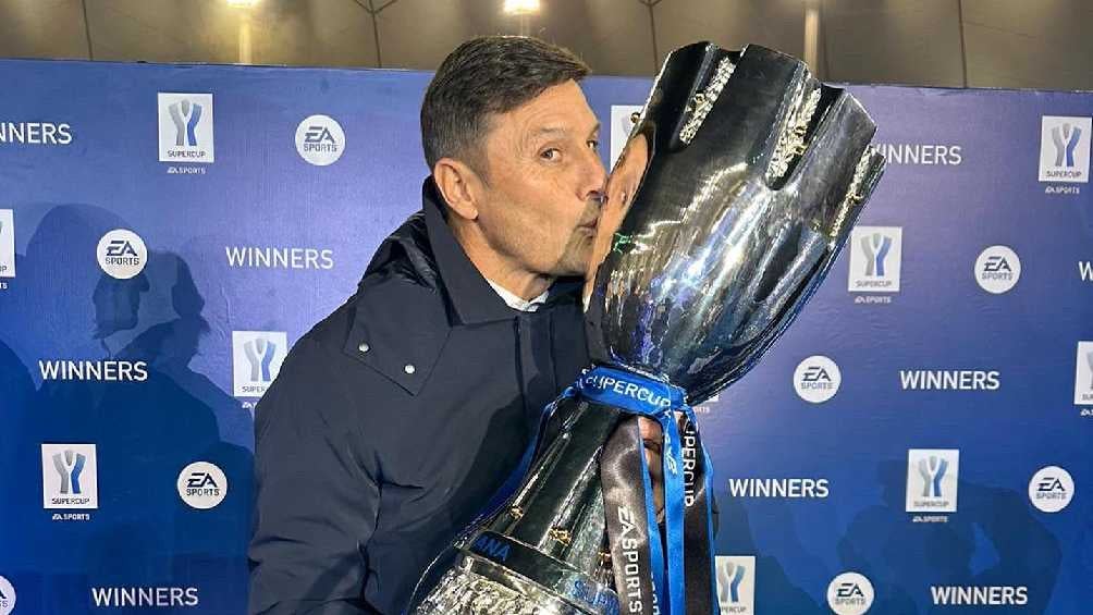 Zanetti aún festeja los título del Inter