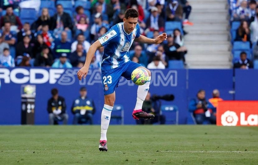 César Montes durante partido de Espanyol vs Athletic Club 