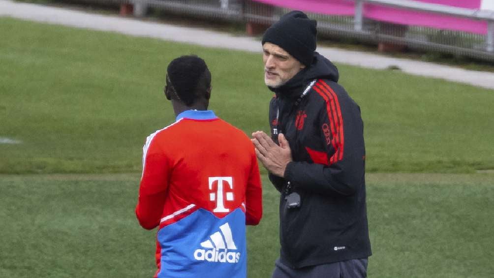 Tuchel hablando con el senegalés