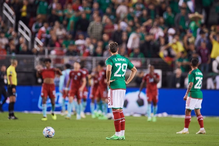 Santiago Giménez con la Selección Mexicana