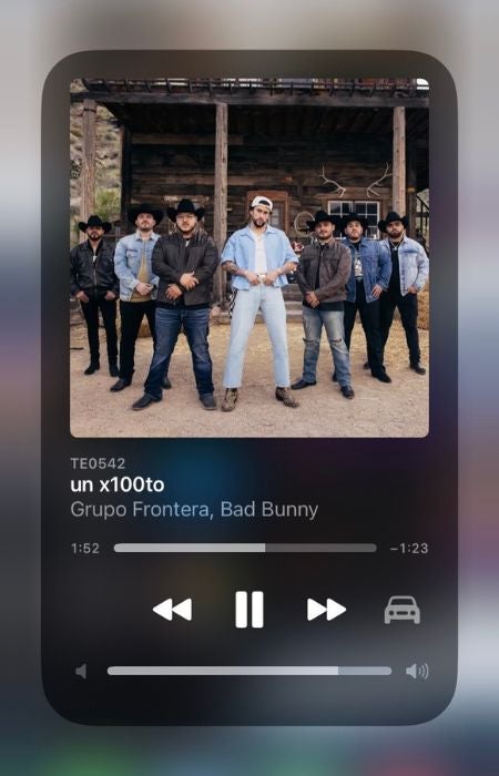 Captura de Spotify con la canción 'Un x100to' 