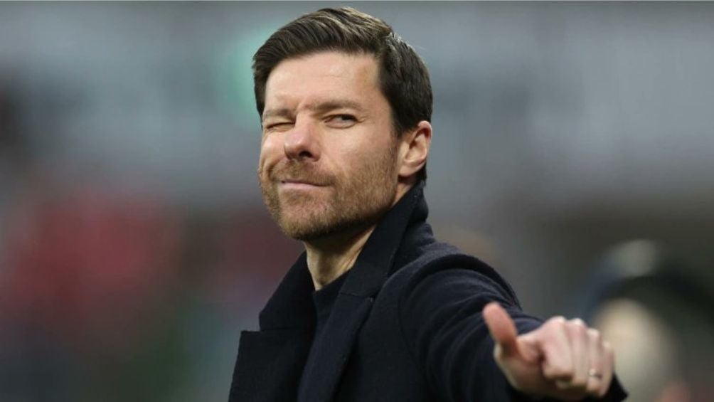 Xabi Alonso durante un partido del Bayer Leverkusen