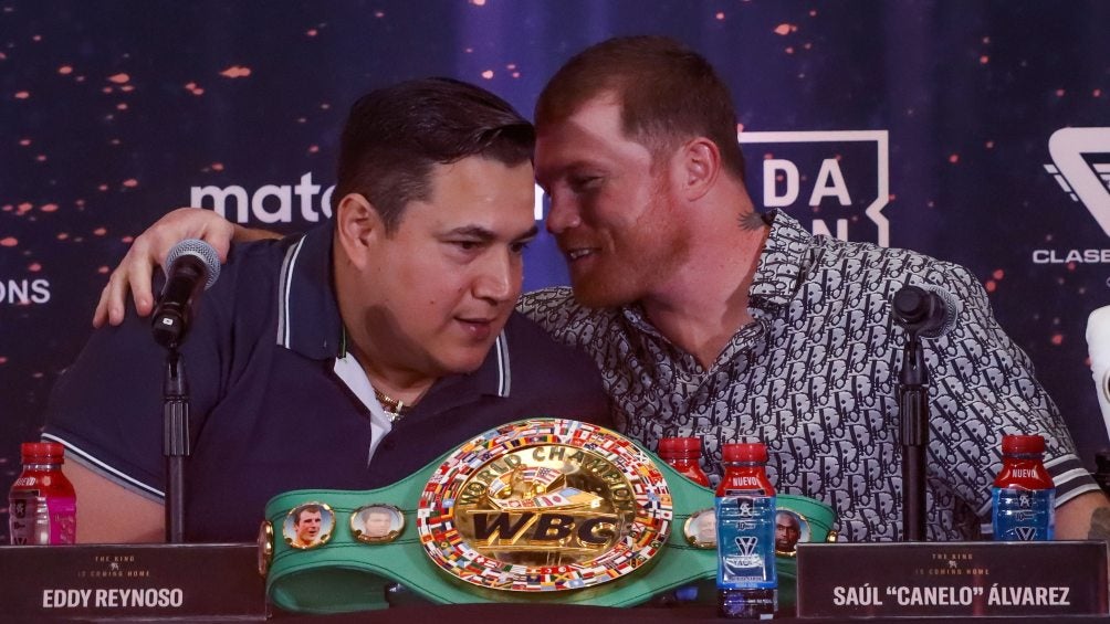 Canelo secretea con Eddy Reynoso