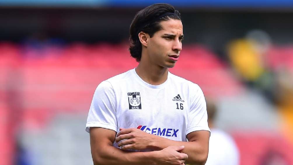 Lainez se quedó en la banca ante Querétaro