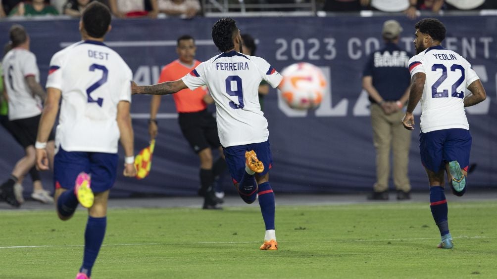 Estados Unidos celebra el gol del empate