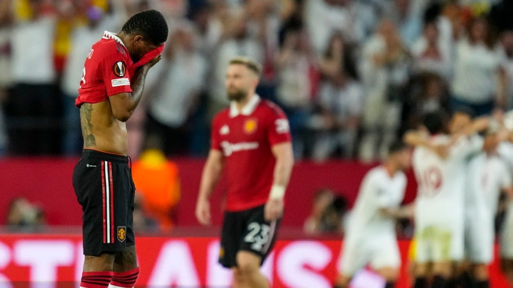 Marcus Rashford decepcionado después del tercer gol de la noche