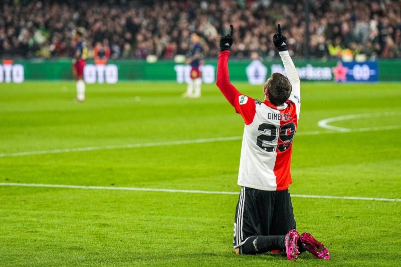 Giménez celebra un gol