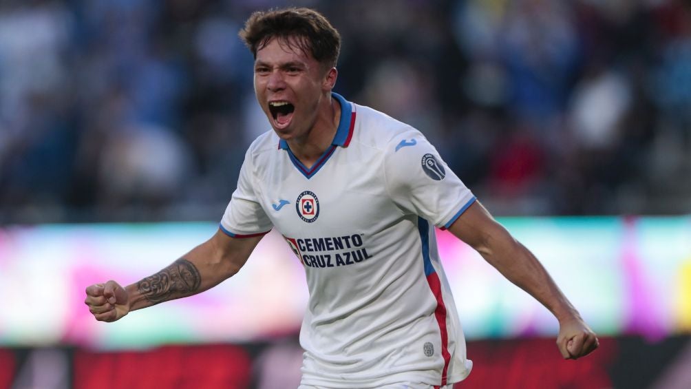 Rodrigo Huescas celebrando su gol ante Pachuca