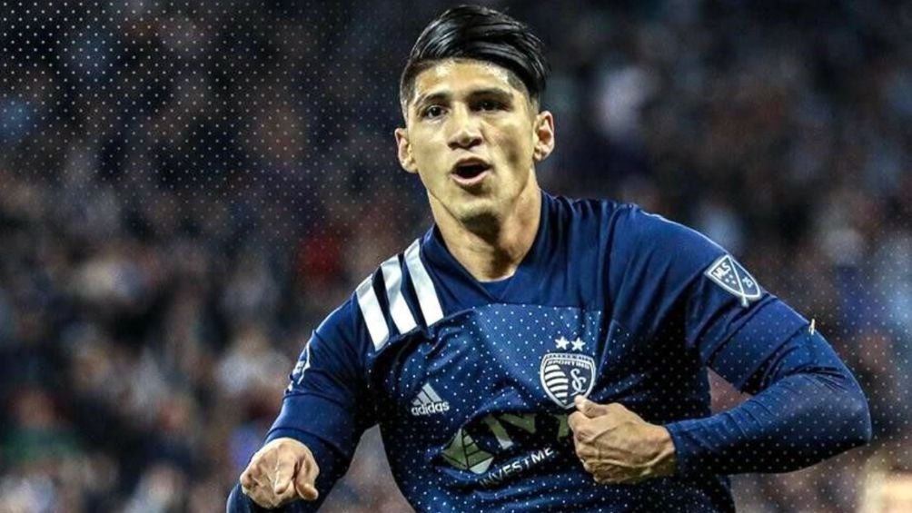 Alan Pulido regresó al gol con Kansas City