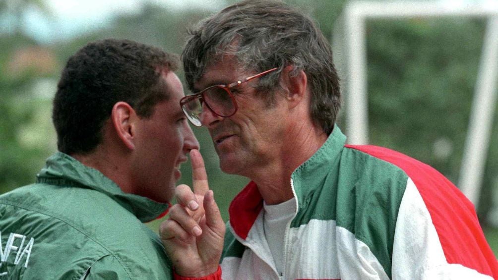 Bora Milutinovic en una concentración de la Selección Mexicana