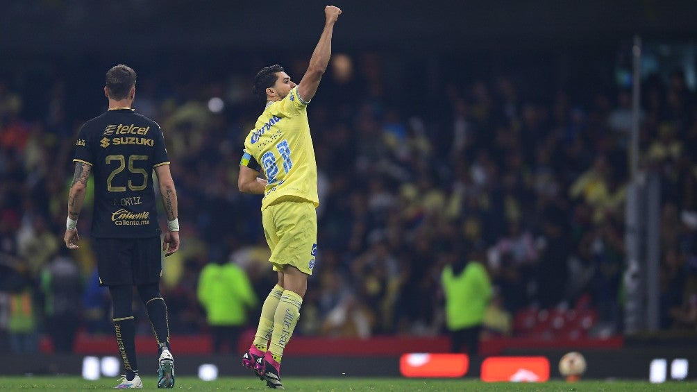 Henry Martín festejó haciendo el 'Goya' ante Pumas