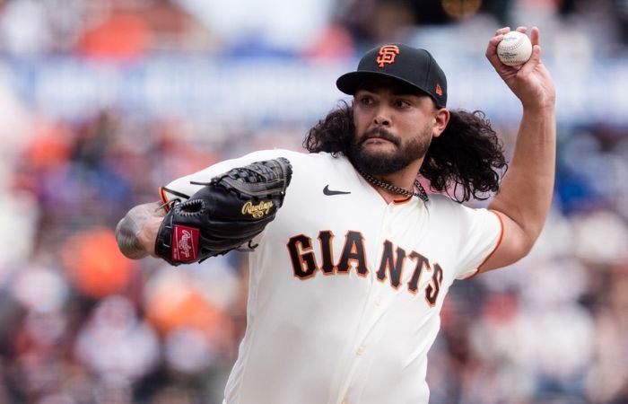 Sean Manaea lanzando con los SF Giants