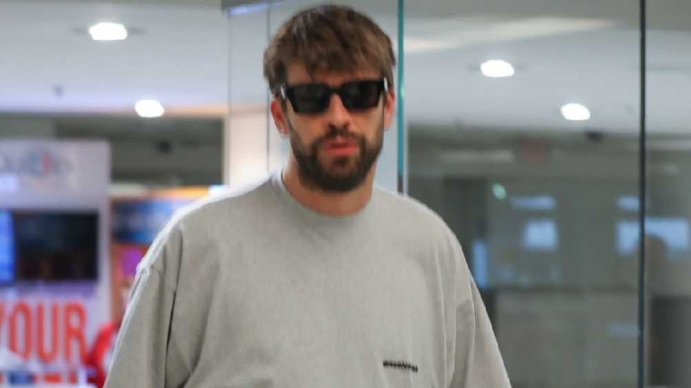 Piqué viajo a Miami a visitar a su hijos