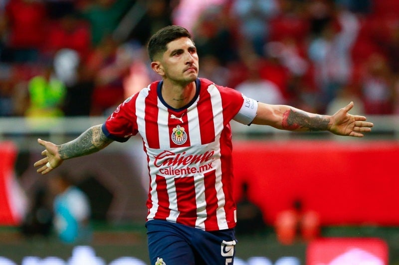 Guzmán celebrando un gol