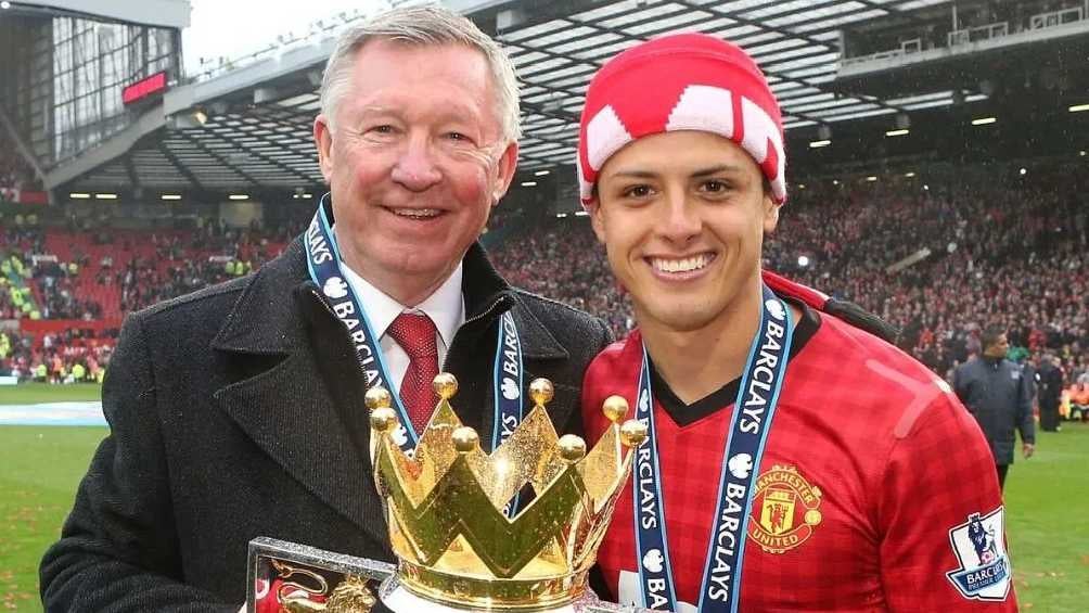 Chicharito campeón de Inglaterra