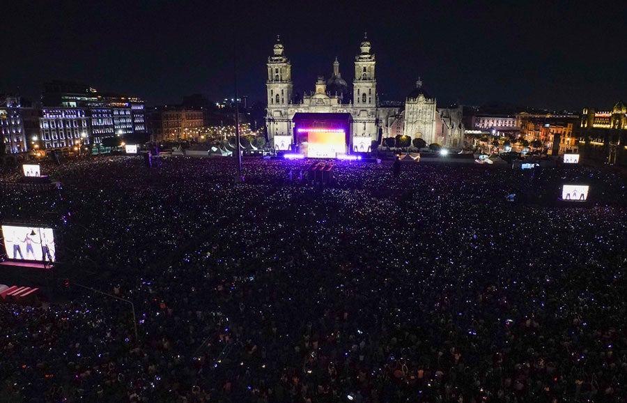 El Zócalo de la Ciudad de México durante el concierto