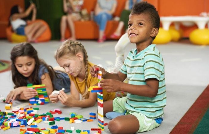 Niños jugando