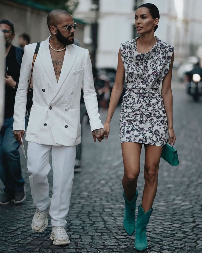 Dani Alves y Joana Sanz en París 