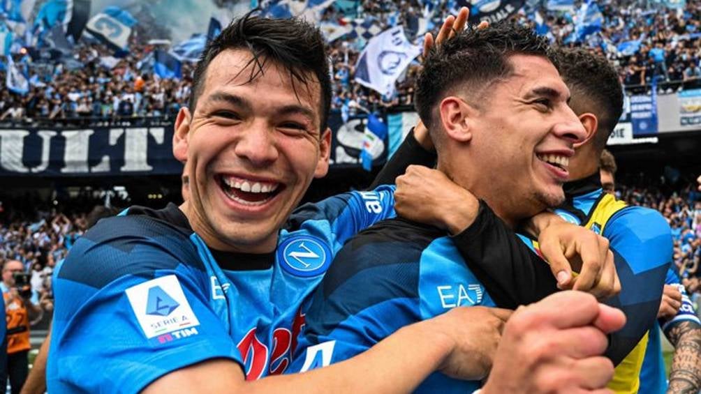 Chucky Lozano festeja el título