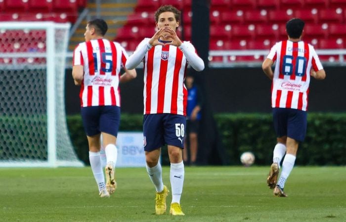 Alejandro Organista celebrando un gol con Tapatío