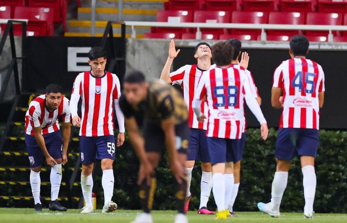 Zahid Muñoz festejando un gol con Tapatío