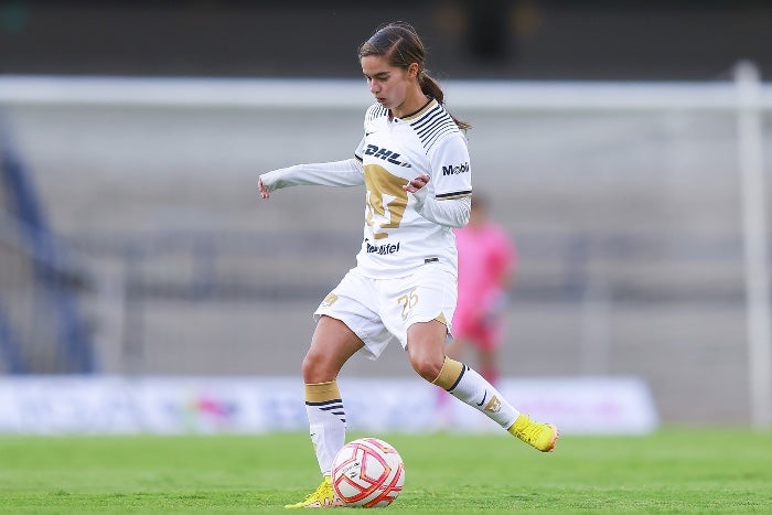 Lucía Rodríguez en el Pumas vs Chivas