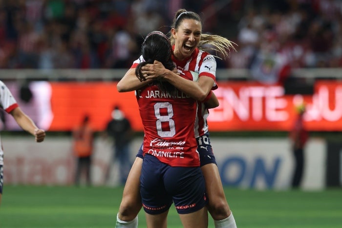 Adriana Iturbe anotó el cuarto tanto de las Chivas