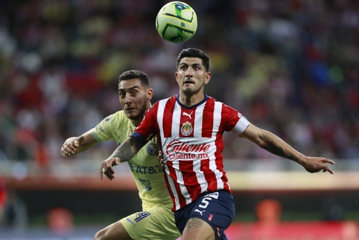 Guzmán durante el juego ante América